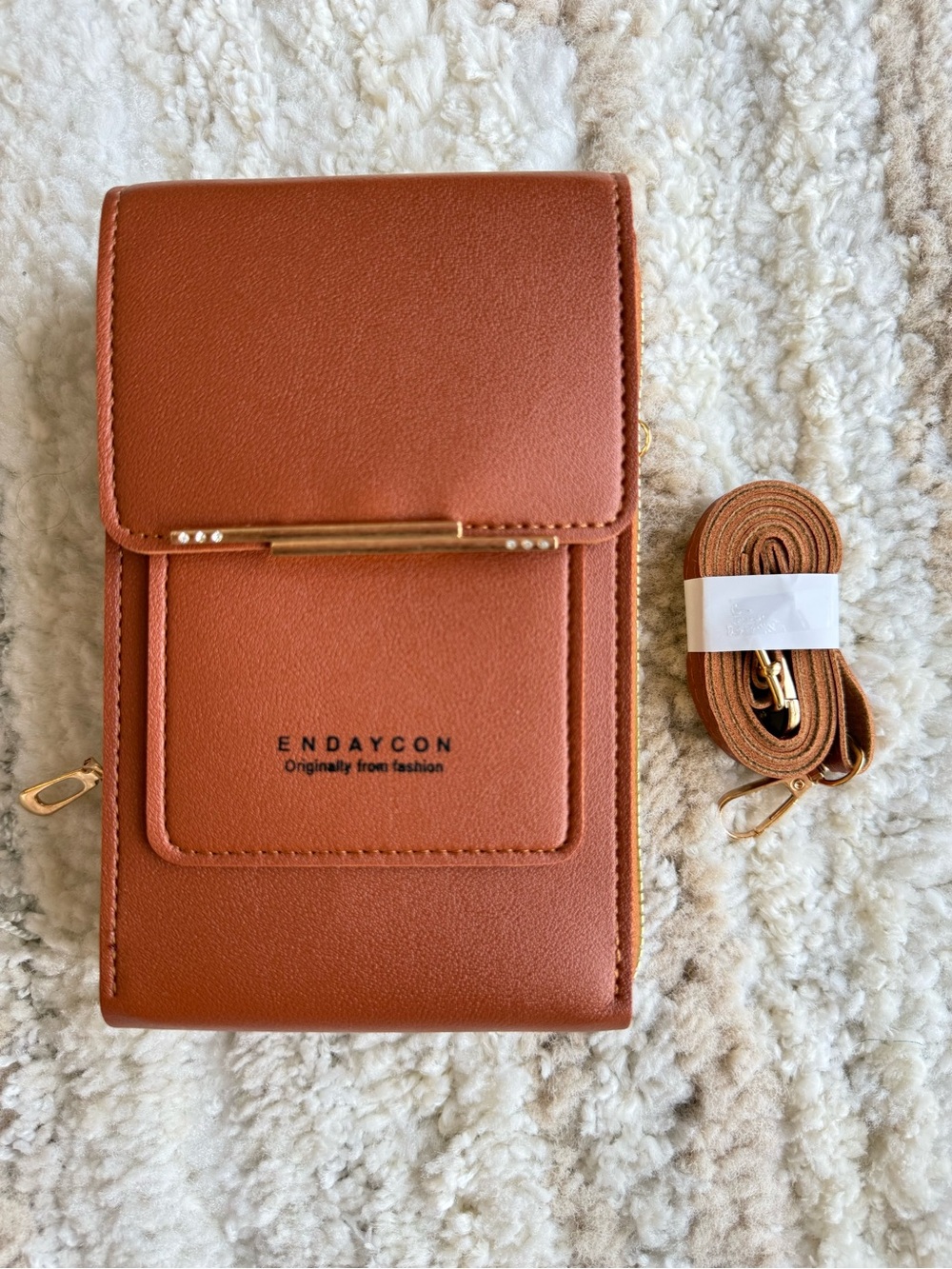 Endaycon Women's small crossbody cellphone case with wallet in Brown